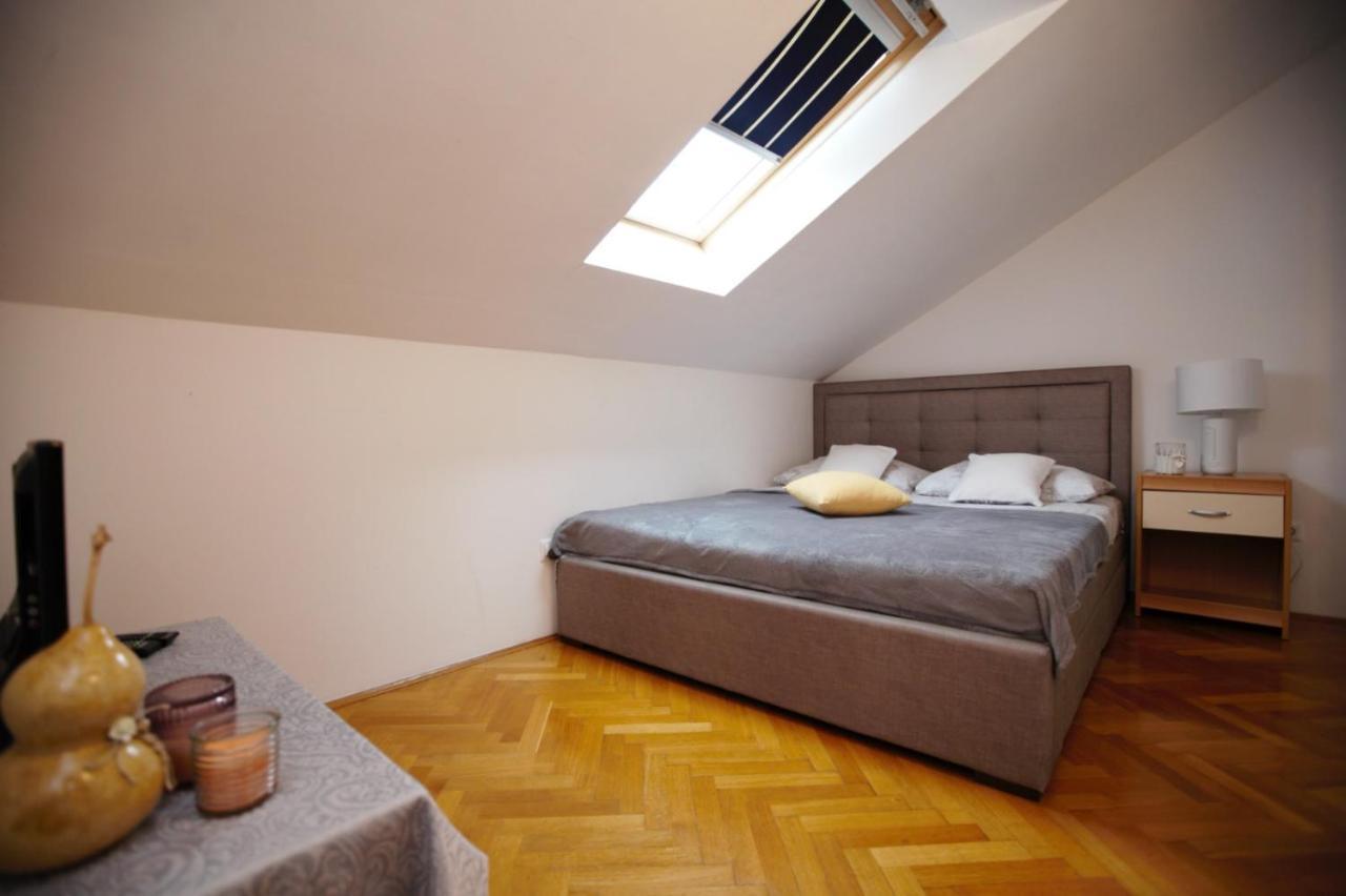 Vanja Apartment Трогир Екстериор снимка