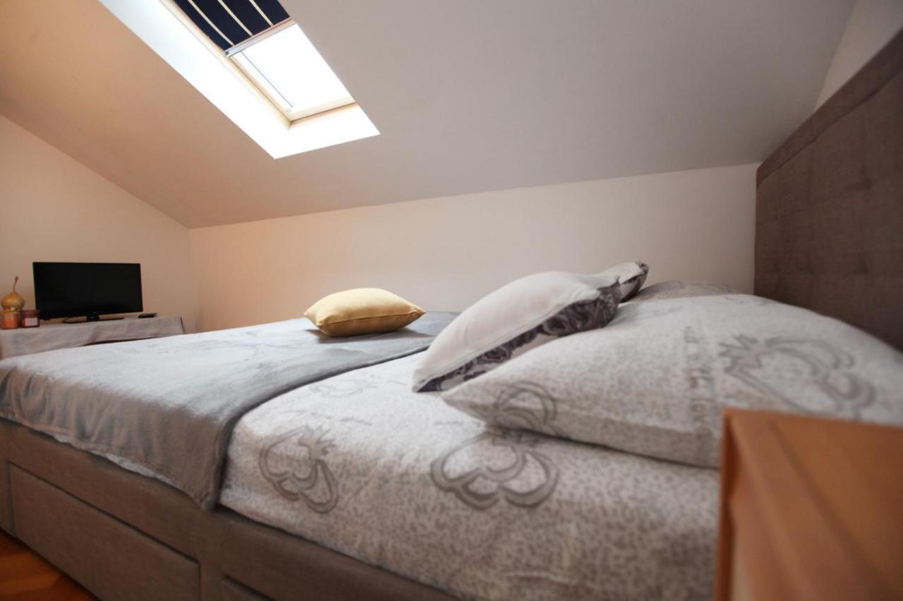 Vanja Apartment Трогир Екстериор снимка